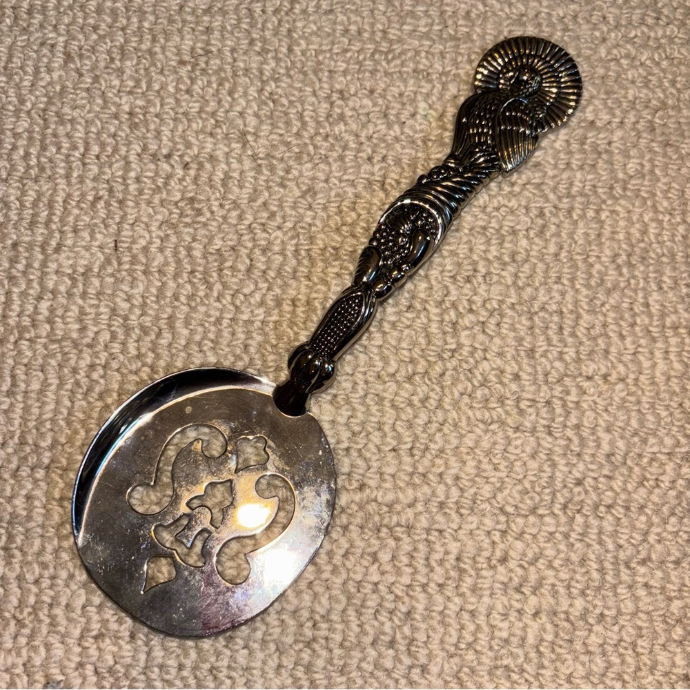 Godinger silver-plated serving spoon turkey cornucopia design cranberry server